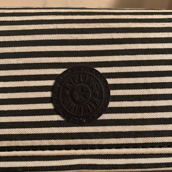 Kipling - Picture 5 of 5